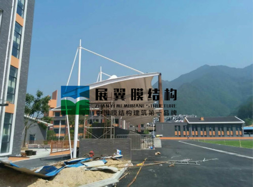 義烏學校張拉膜結(jié)構(gòu)看臺工程